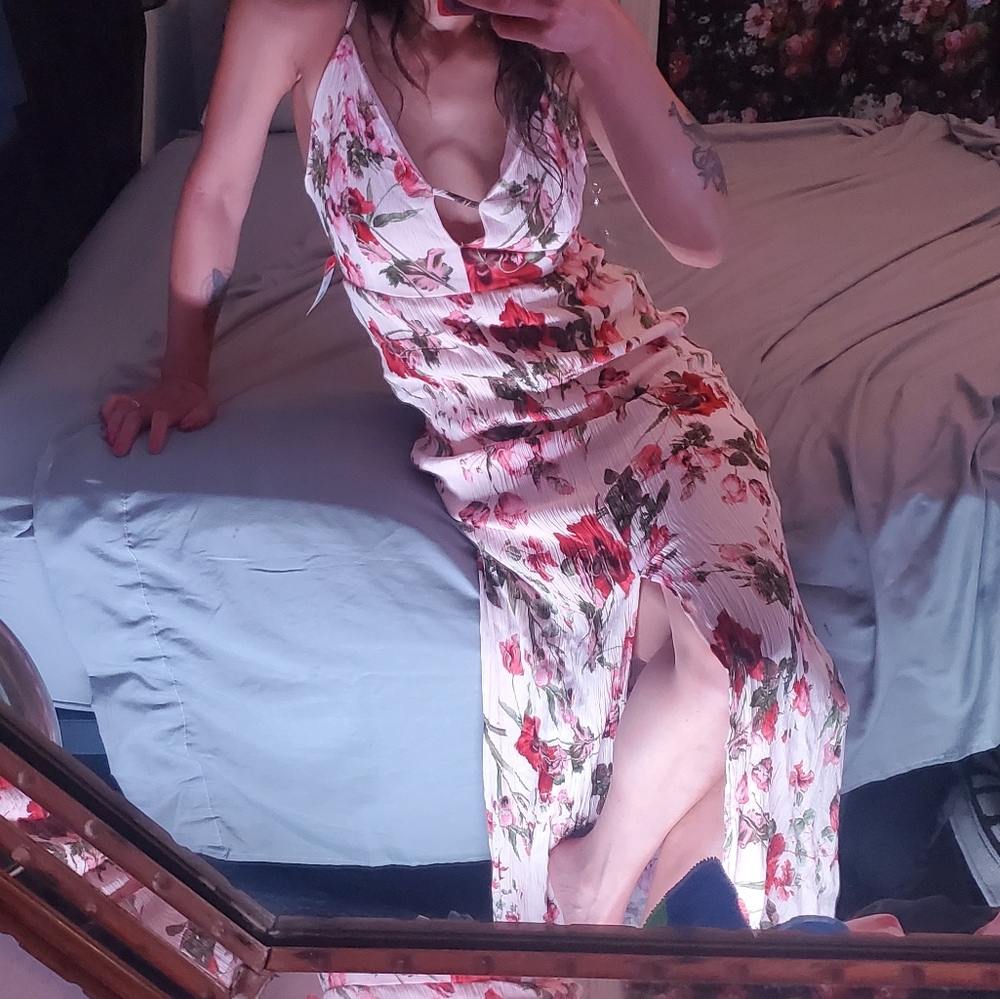 MODA USA Floral Midi Backless Dress w/Front Slit M